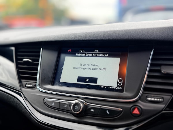 Used Vauxhall Astra 2017 for sale - 76060245: Photo 41