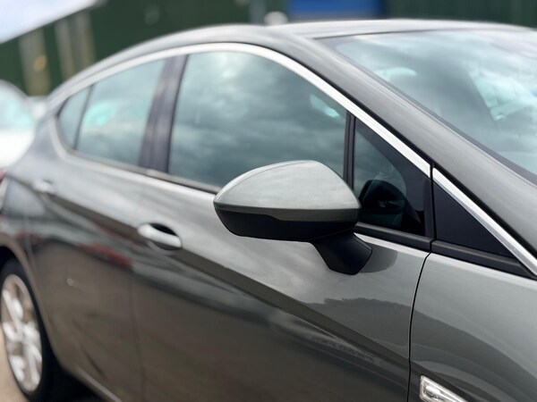 Used Vauxhall Astra 2017 for sale - 76060245: Photo 45