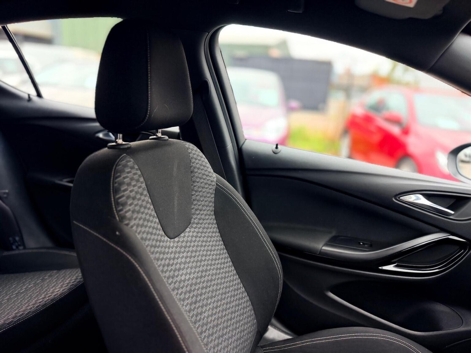 Used Vauxhall Astra 2017 for sale - 76060245: Photo 48