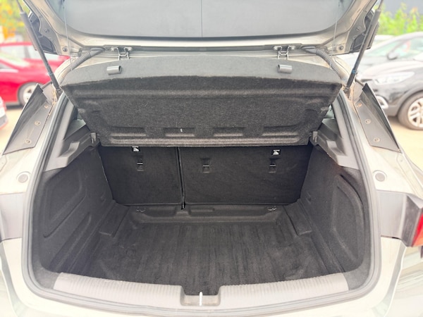 Used Vauxhall Astra 2017 for sale - 76060245: Photo 49