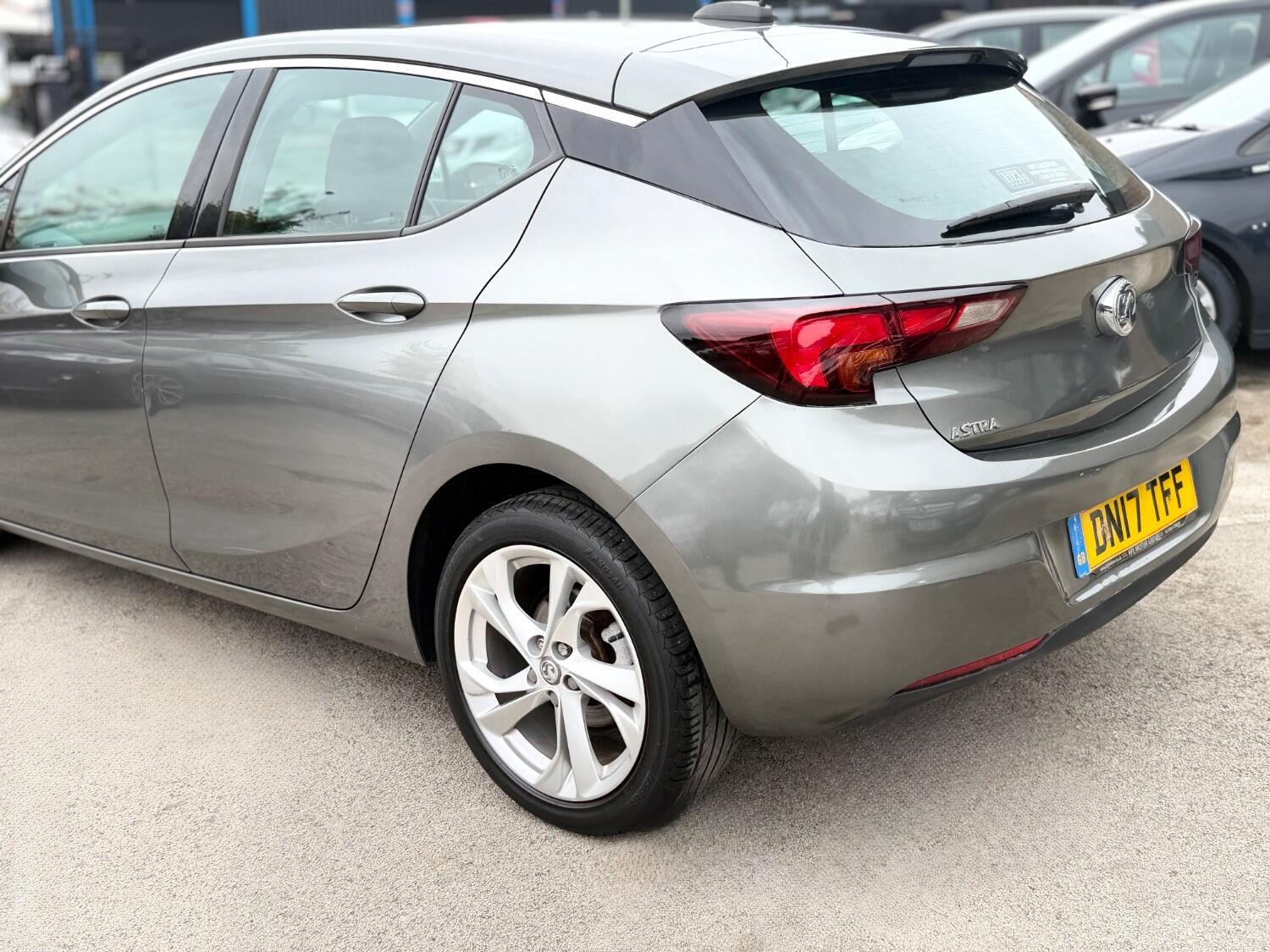 Used Vauxhall Astra 2017 for sale - 76060245: Photo 51