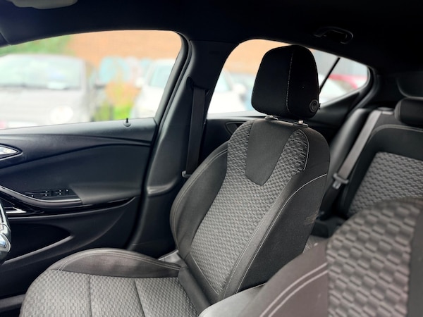 Used Vauxhall Astra 2017 for sale - 76060245: Photo 56