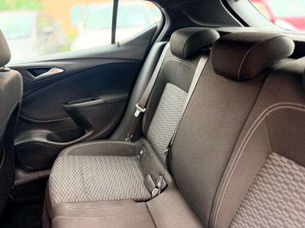 Used Vauxhall Astra 2017 for sale - 76060245: Photo 86