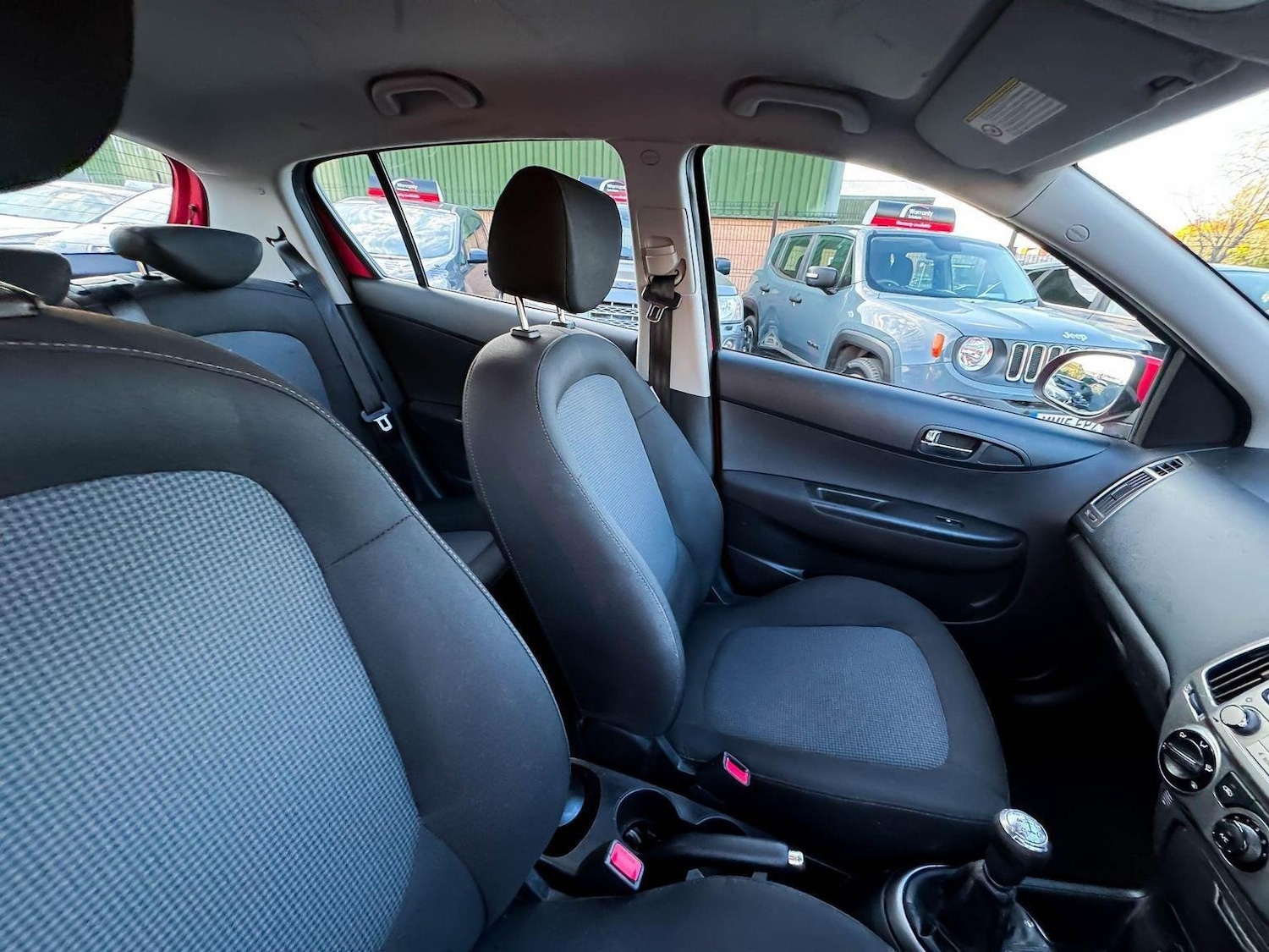 Used Hyundai i20 2013 for sale - 76976766: Photo 14