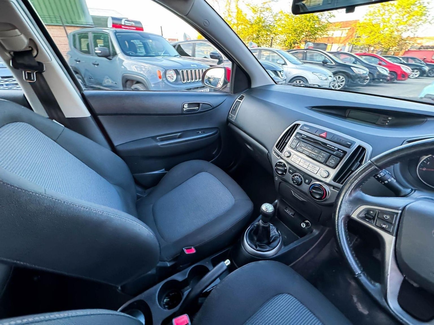 Used Hyundai i20 2013 for sale - 76976766: Photo 15