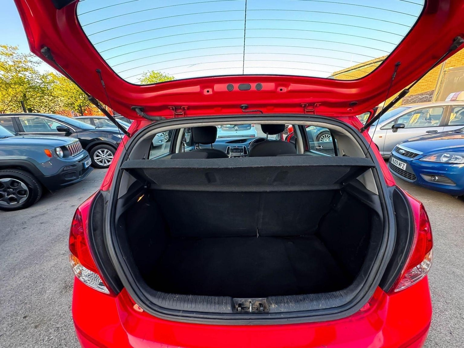 Used Hyundai i20 2013 for sale - 76976766: Photo 20