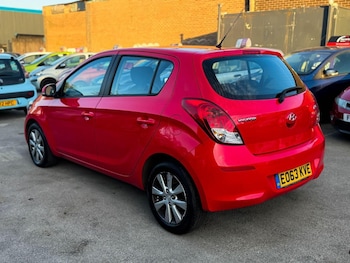 Used Hyundai i20 2013 for sale - 76976766: Photo