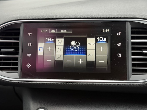 Used Peugeot 308 2015 for sale - 75458696: Photo 24