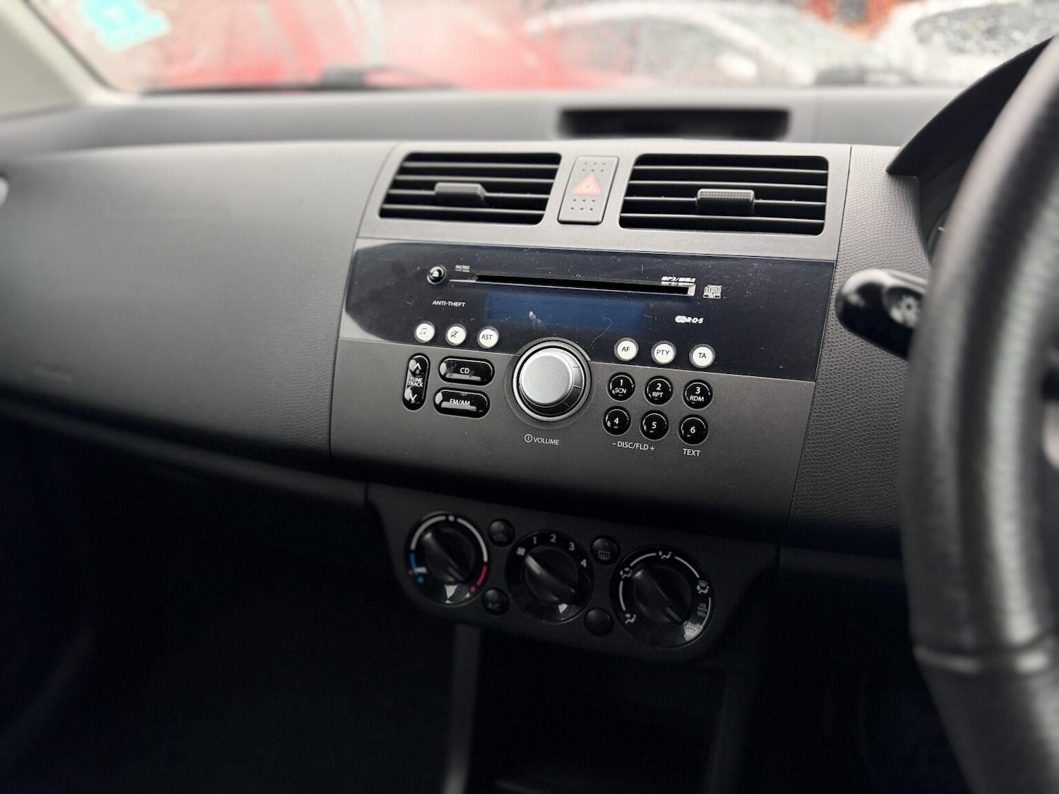 Used Suzuki Swift 2009 for sale - 77066463: Photo 41