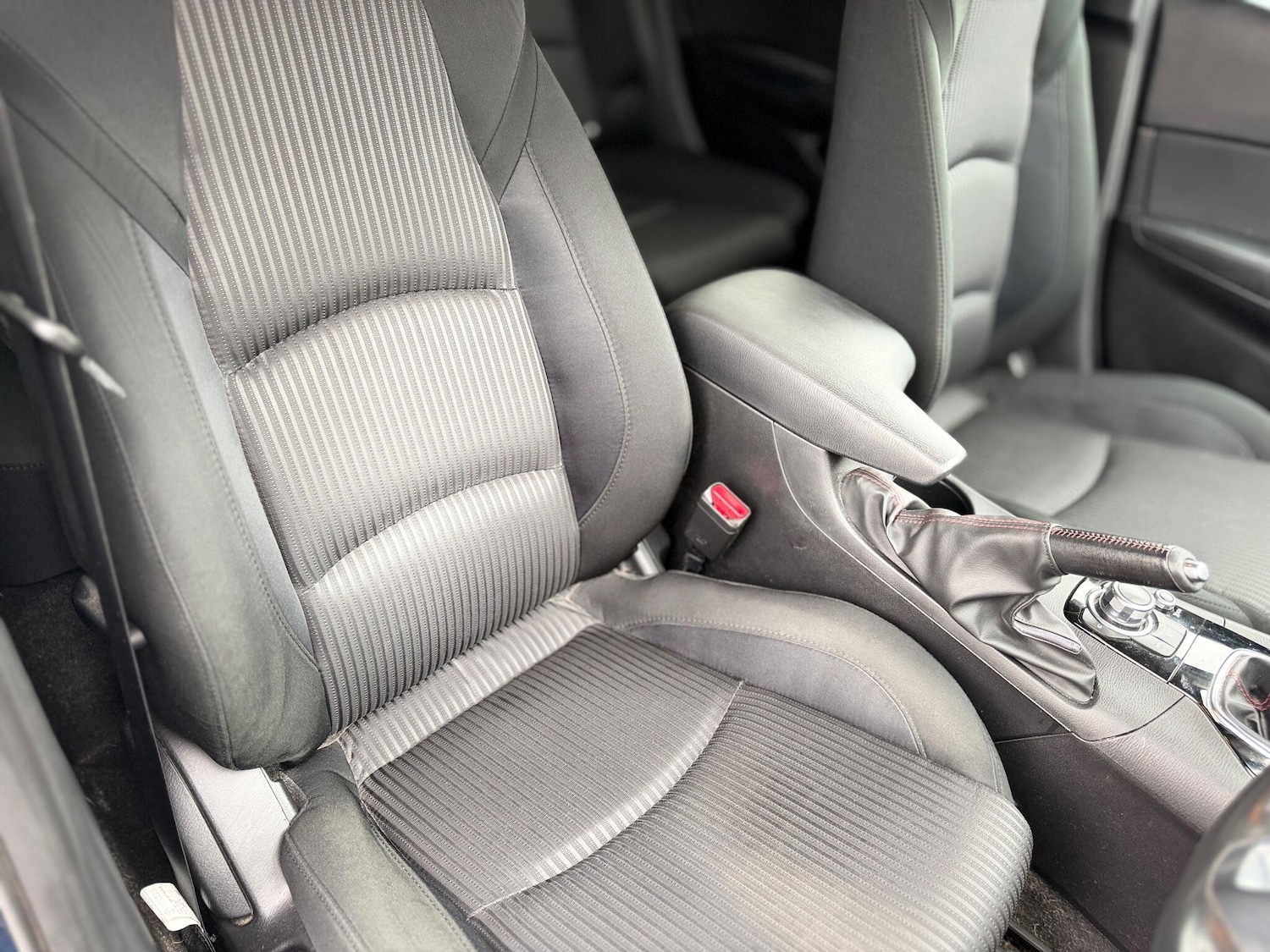 Used Mazda Mazda3 2015 for sale - 76138217: Photo 15