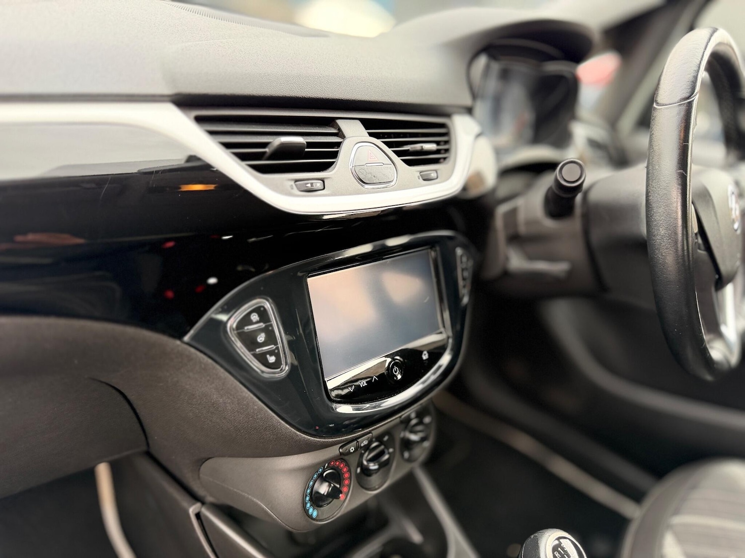 Used Vauxhall Corsa 2015 for sale - 76976832: Photo 13