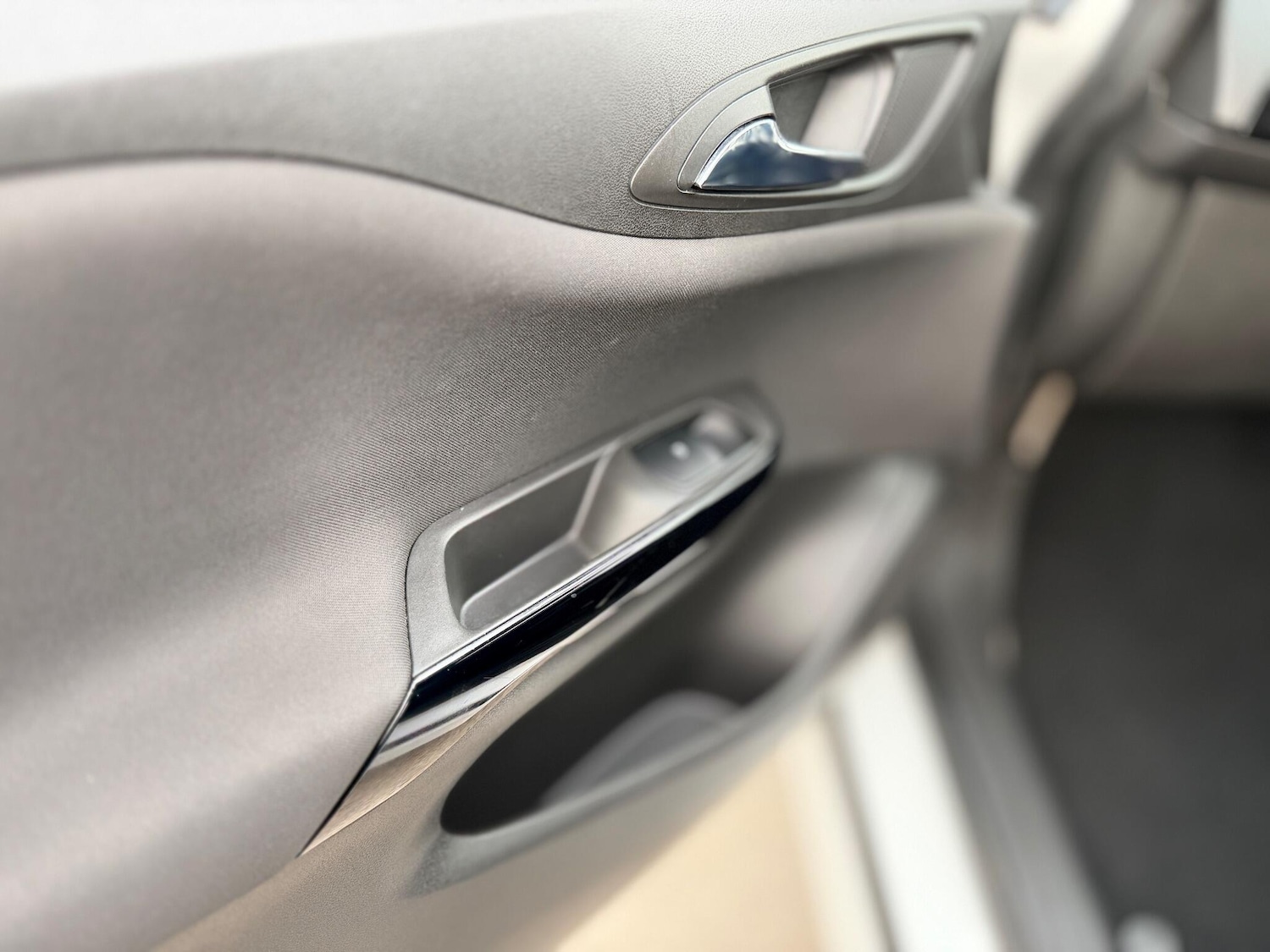 Used Vauxhall Corsa 2015 for sale - 76976832: Photo 25