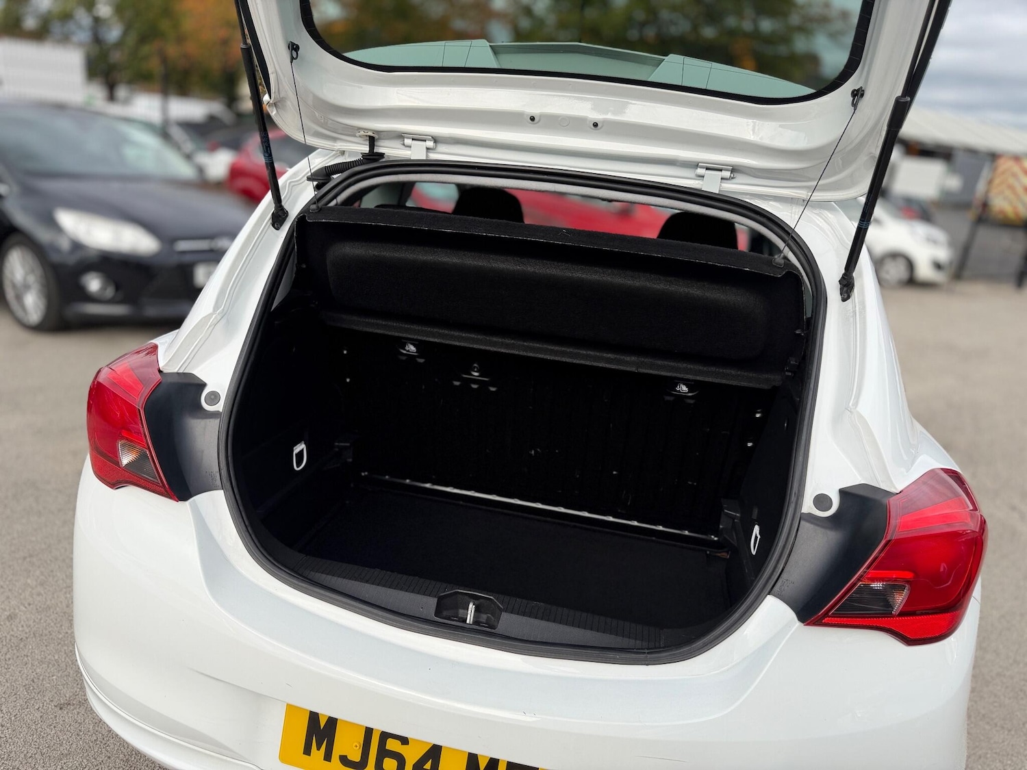 Used Vauxhall Corsa 2015 for sale - 76976832: Photo 43