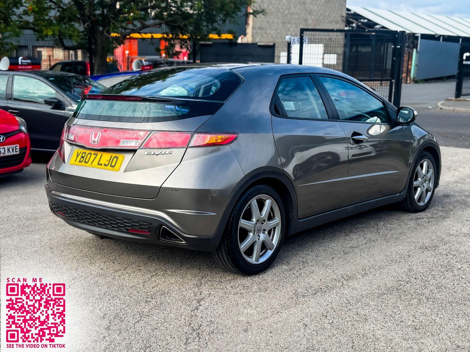 Used Honda Civic 2007 for sale - 76562485: Photo 8