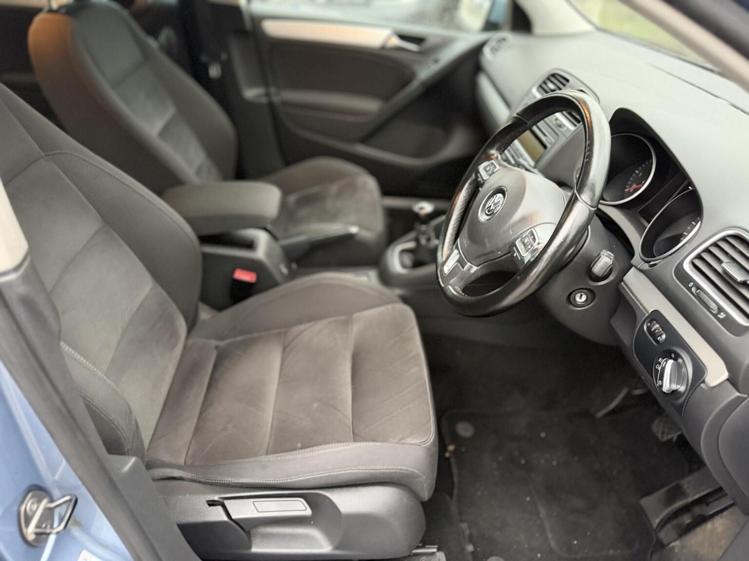 Used Volkswagen Golf 2010 for sale - 77386403: Photo 25