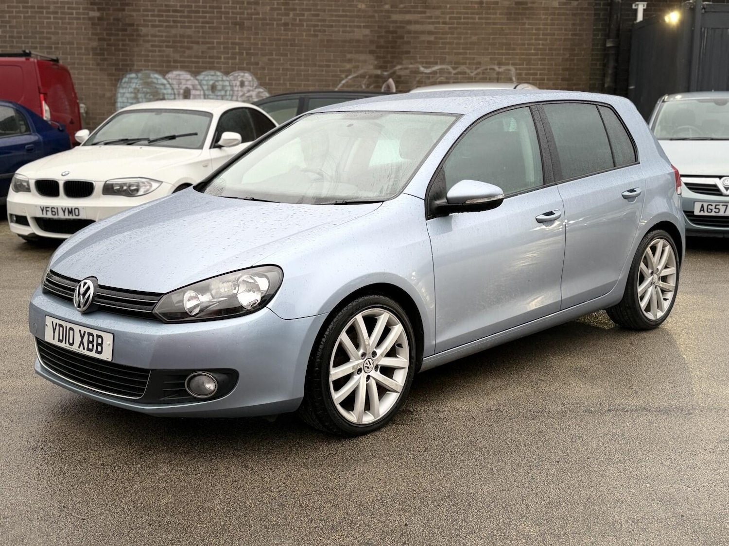 Used Volkswagen Golf 2010 for sale - 77386403: Photo 3
