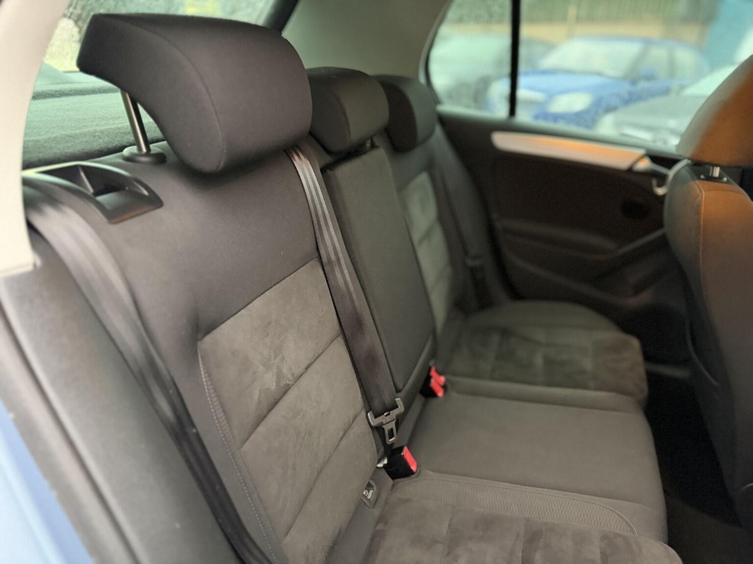 Used Volkswagen Golf 2010 for sale - 77386403: Photo 37