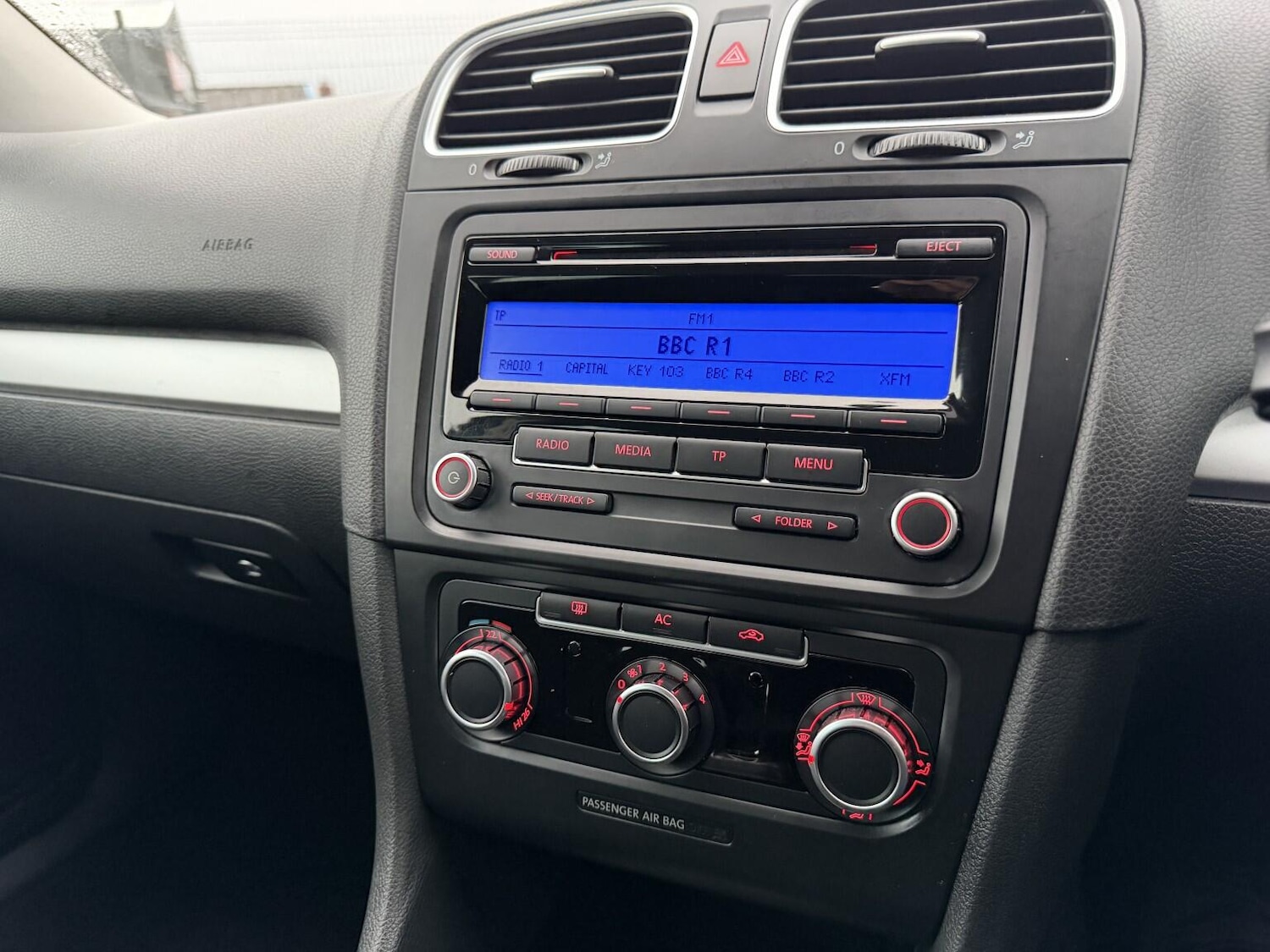 Used Volkswagen Golf 2010 for sale - 77386403: Photo 45