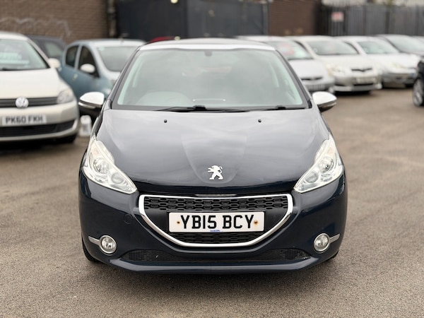 Used Peugeot 208 2015 for sale - 76137889: Photo 2