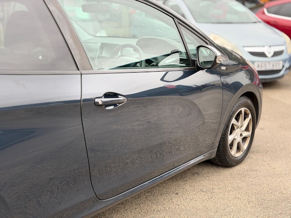 Used Peugeot 208 2015 for sale - 76137889: Photo 40