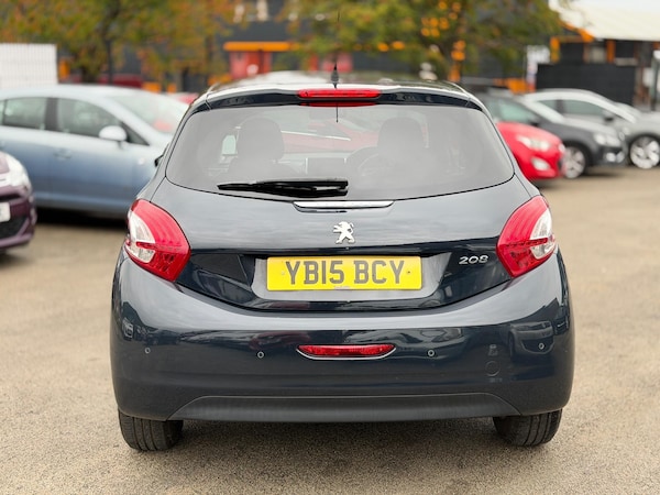 Used Peugeot 208 2015 for sale - 76137889: Photo 7