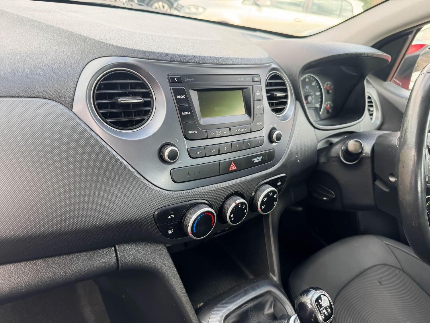 Used Hyundai i10 2019 for sale - 76549285: Photo 25