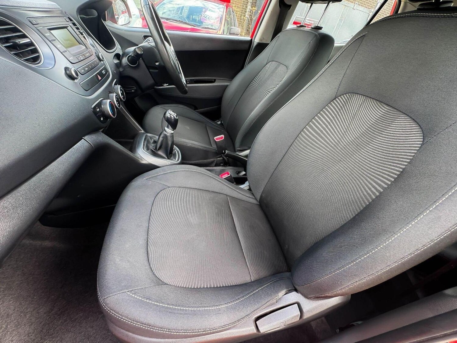 Used Hyundai i10 2019 for sale - 76549285: Photo 35