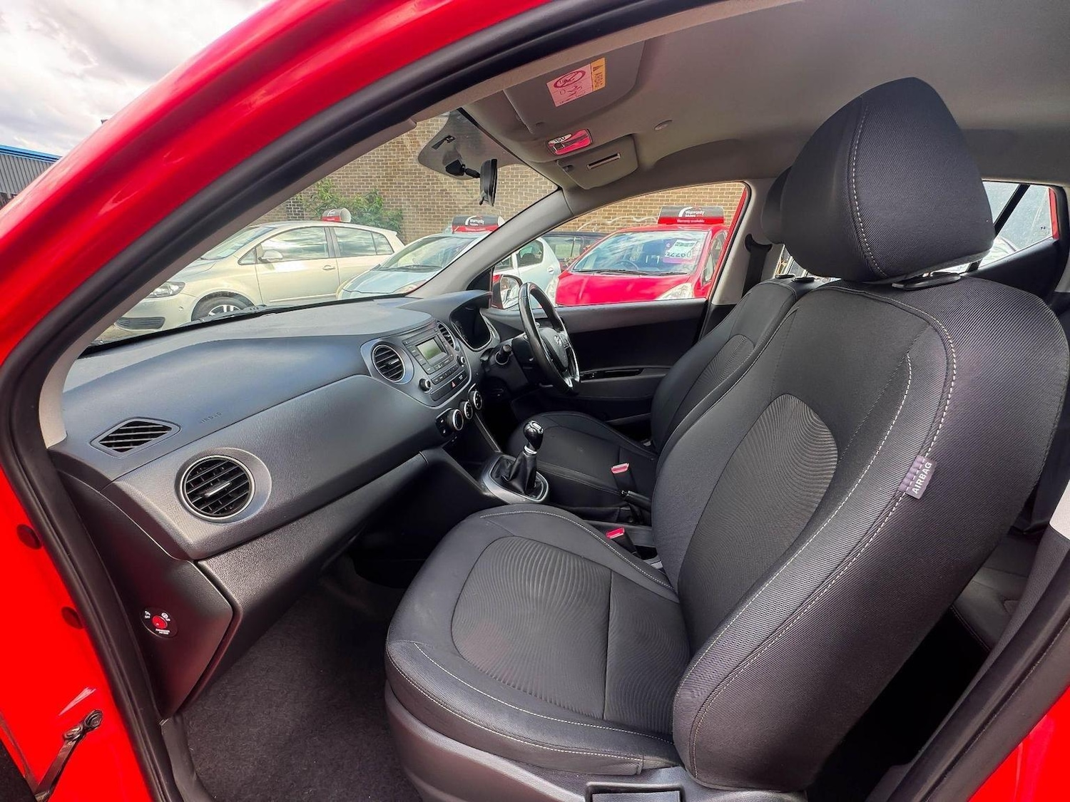 Used Hyundai i10 2019 for sale - 76549285: Photo 40