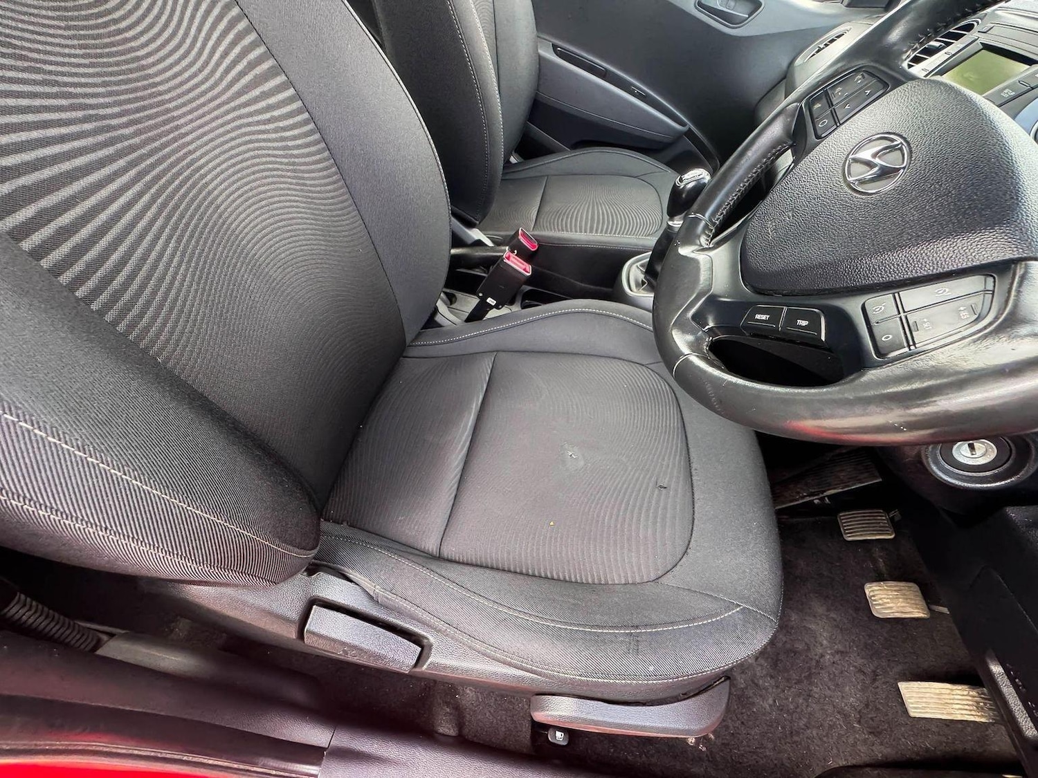 Used Hyundai i10 2019 for sale - 76549285: Photo 43