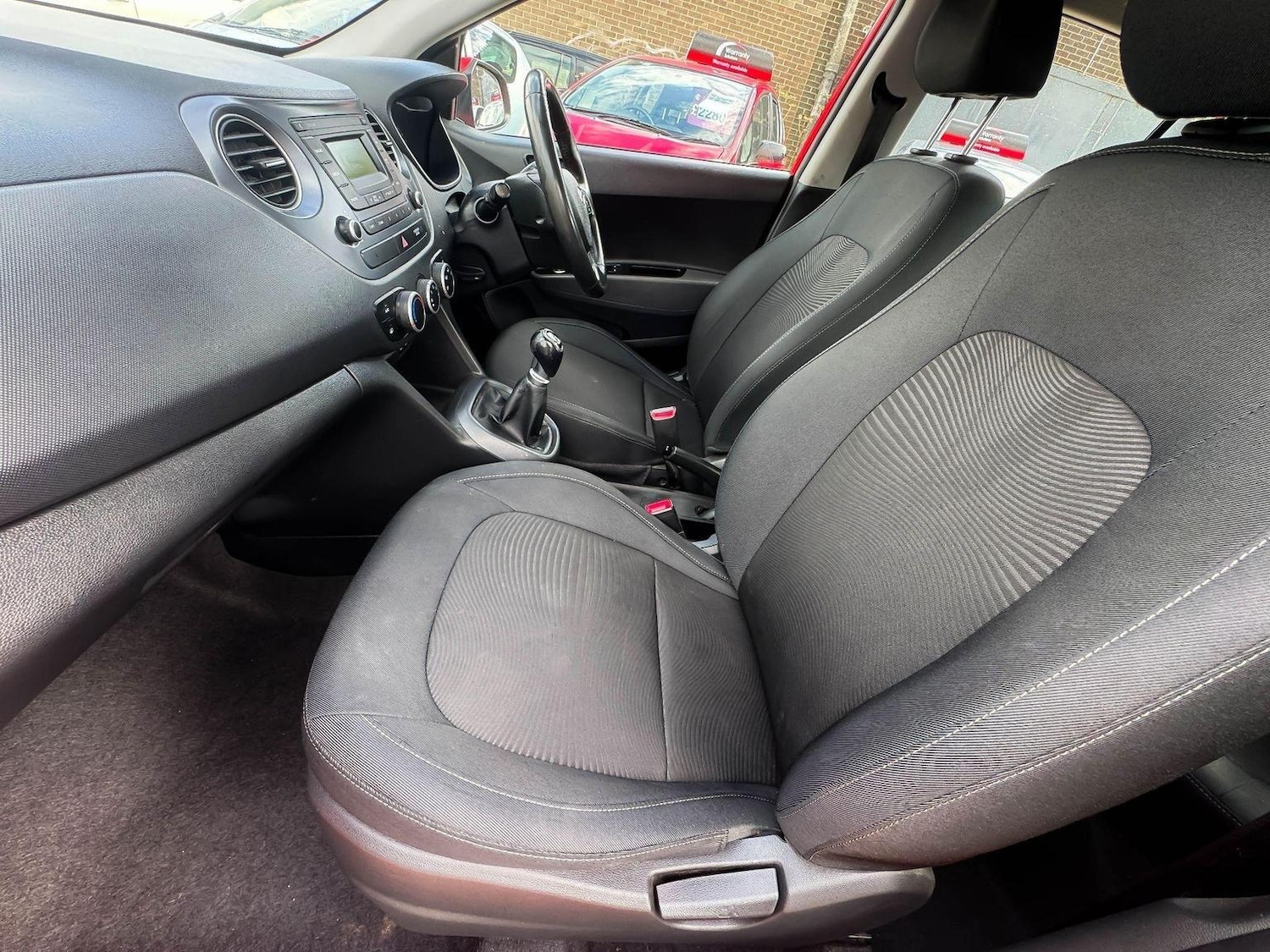 Used Hyundai i10 2019 for sale - 76549285: Photo 49