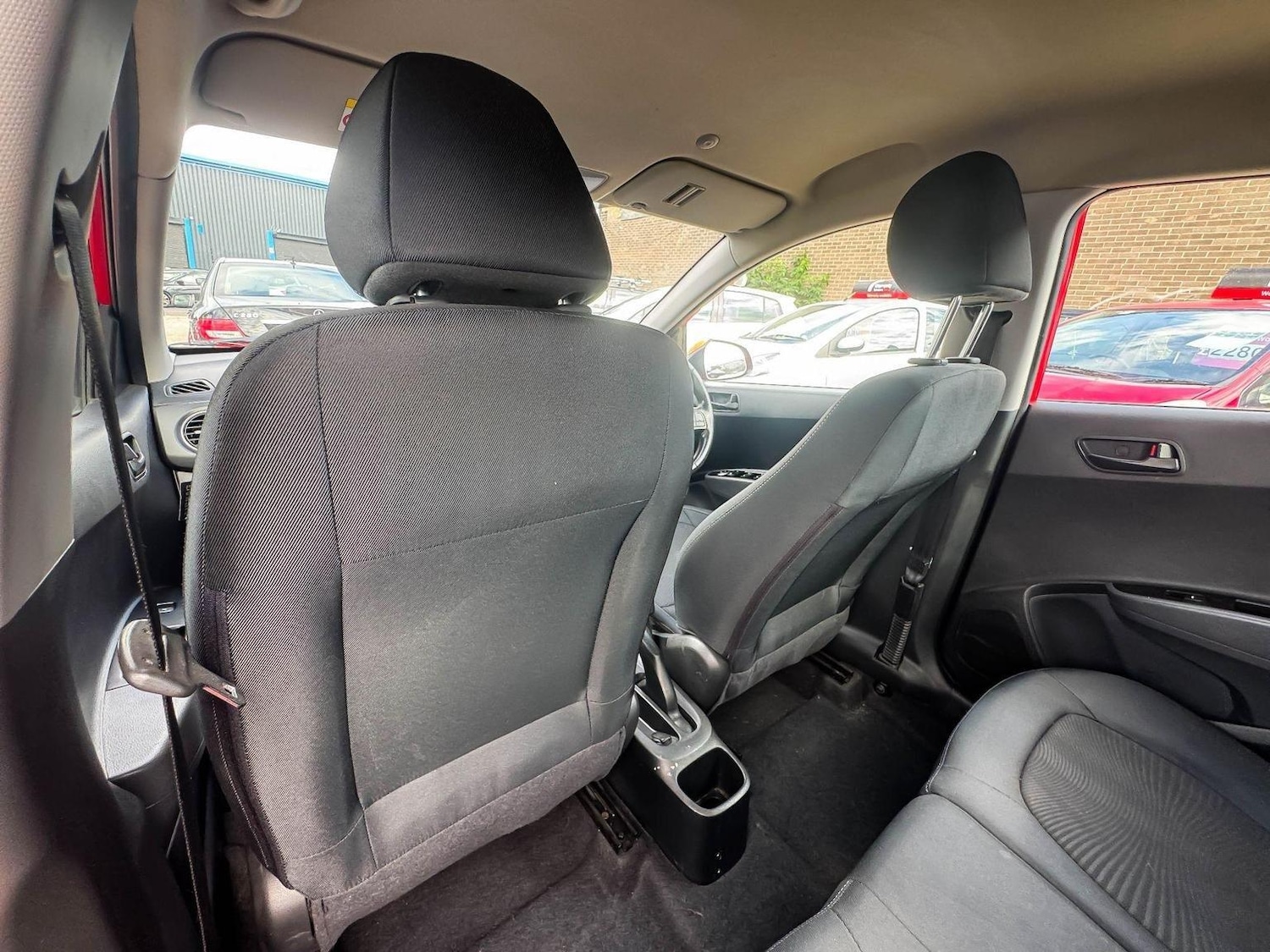 Used Hyundai i10 2019 for sale - 76549285: Photo 52