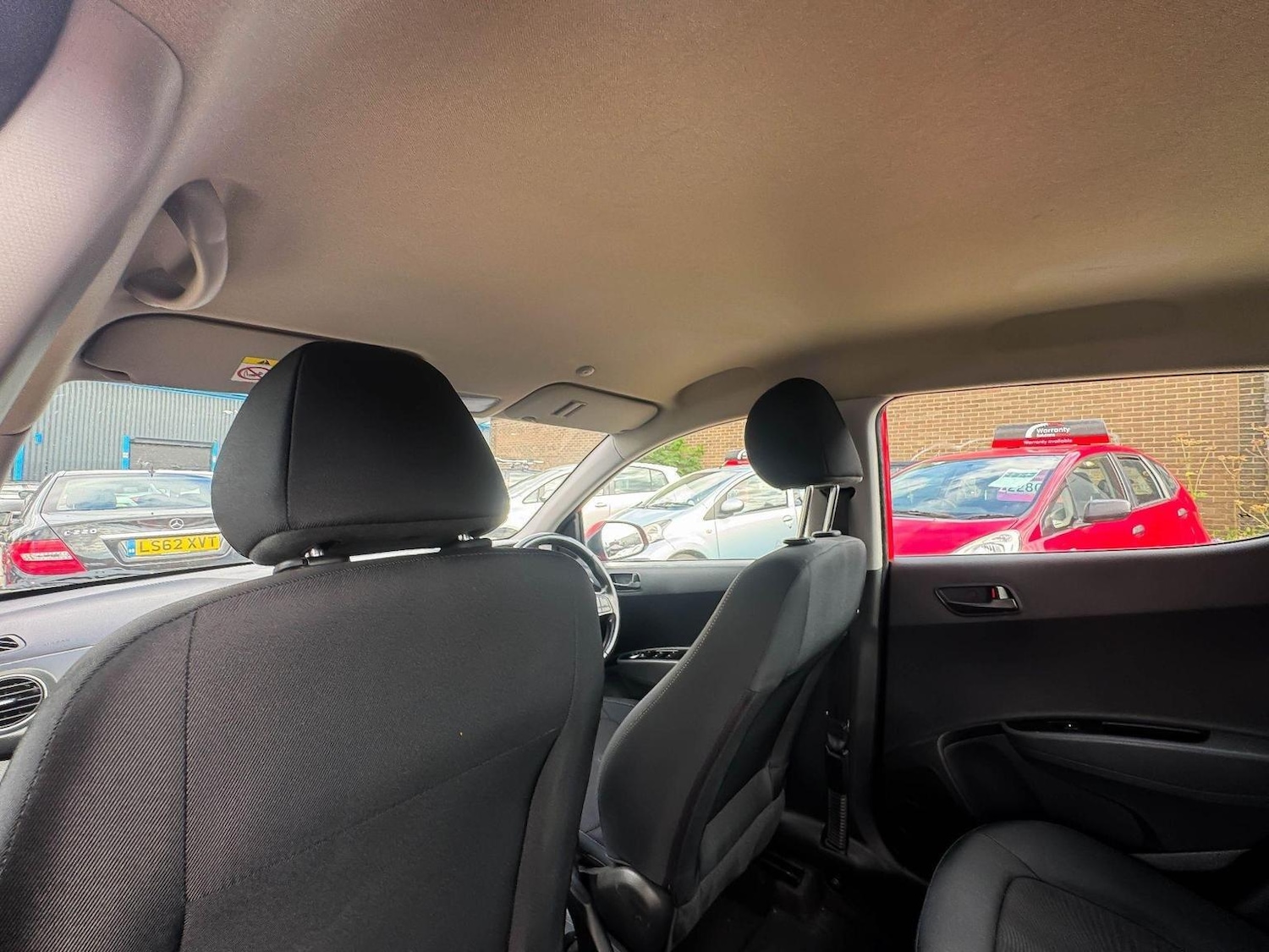 Used Hyundai i10 2019 for sale - 76549285: Photo 53