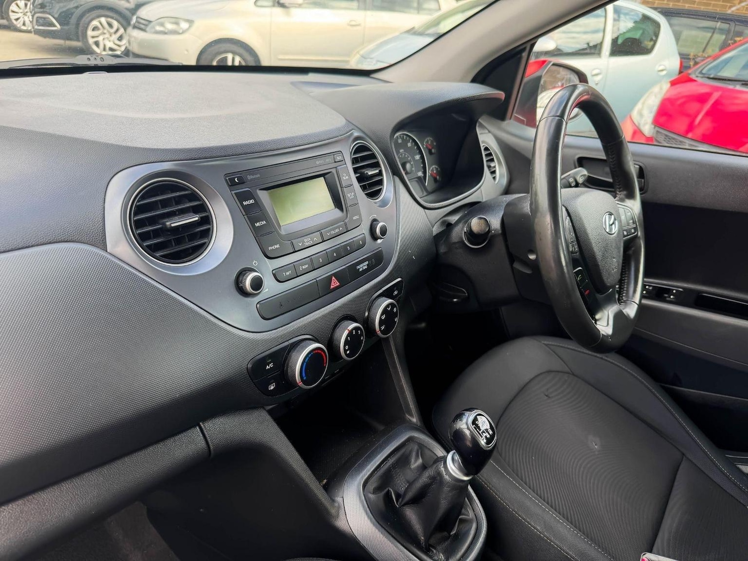 Used Hyundai i10 2019 for sale - 76549285: Photo 8