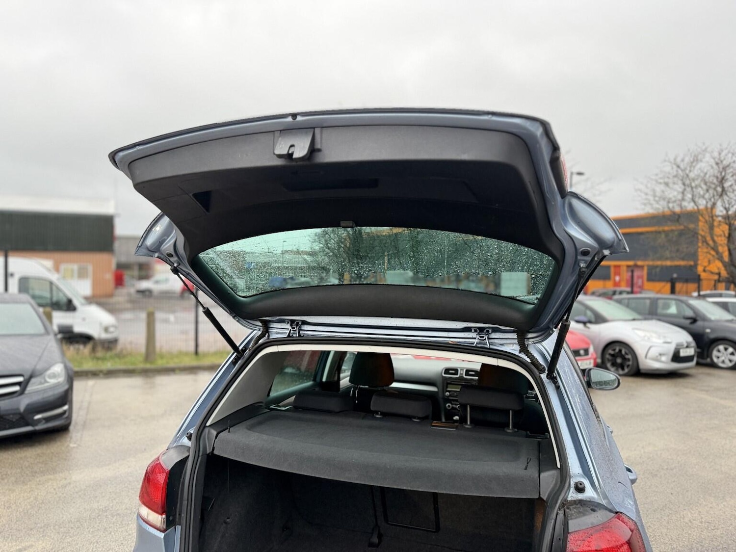 Used Volkswagen Golf 2010 for sale - 77304996: Photo 19