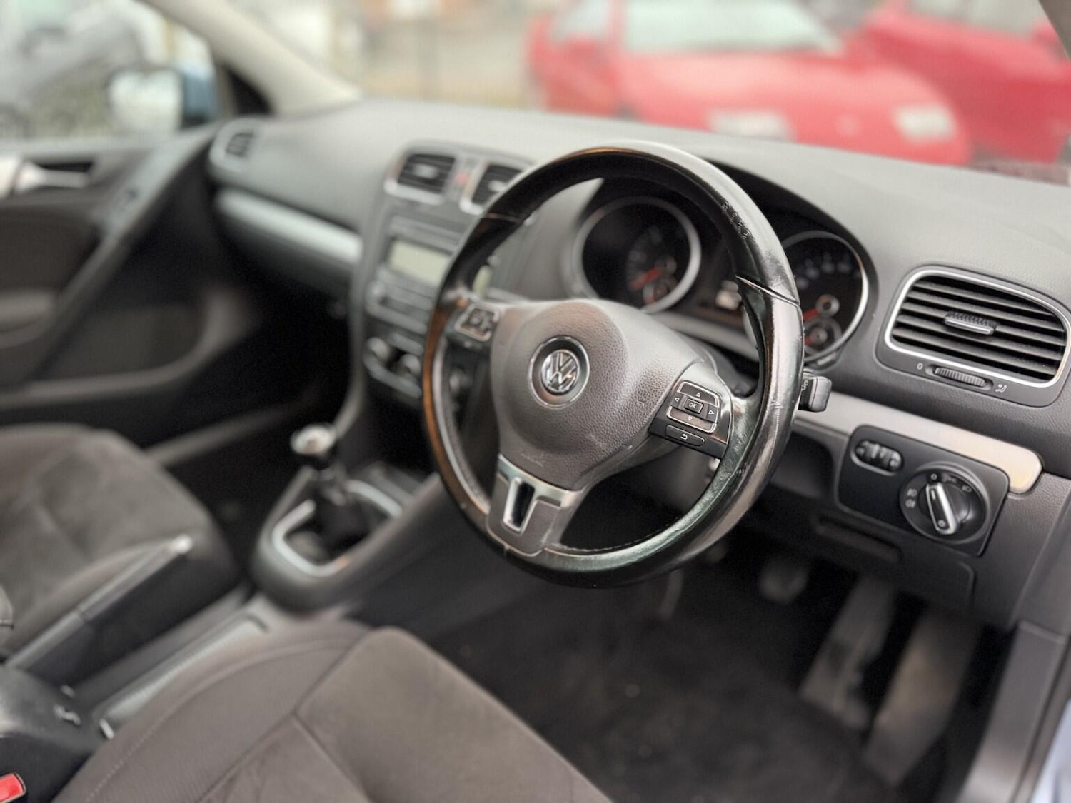 Used Volkswagen Golf 2010 for sale - 77304996: Photo 25