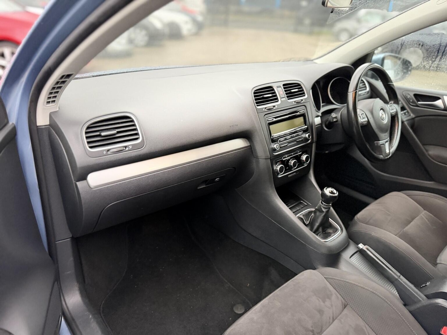 Used Volkswagen Golf 2010 for sale - 77304996: Photo 35