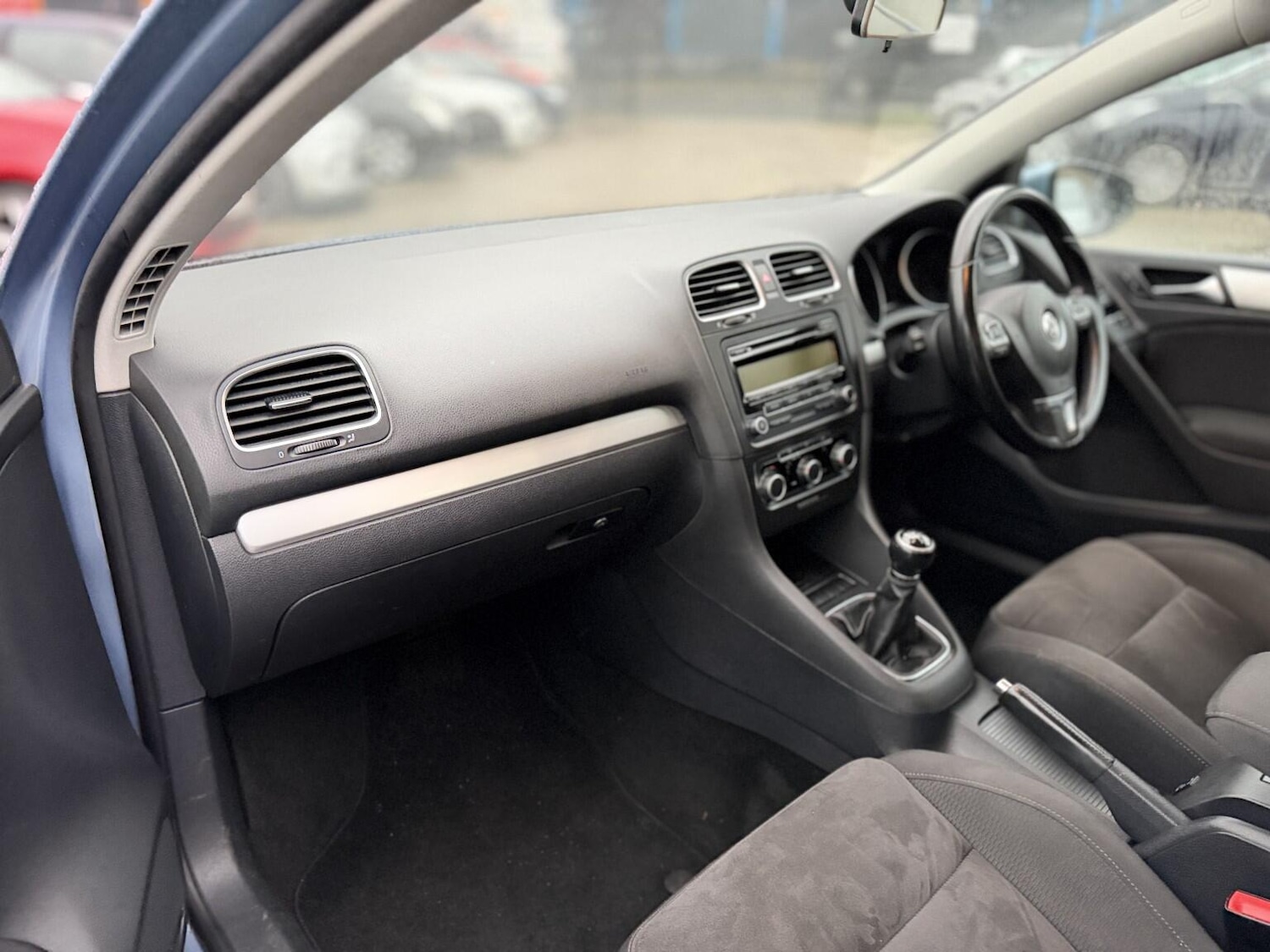 Used Volkswagen Golf 2010 for sale - 77304996: Photo 36