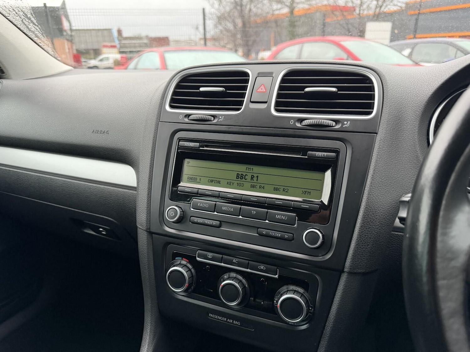 Used Volkswagen Golf 2010 for sale - 77304996: Photo 45