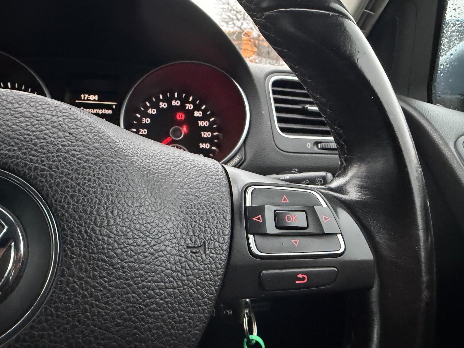 Used Volkswagen Golf 2010 for sale - 77304996: Photo 49