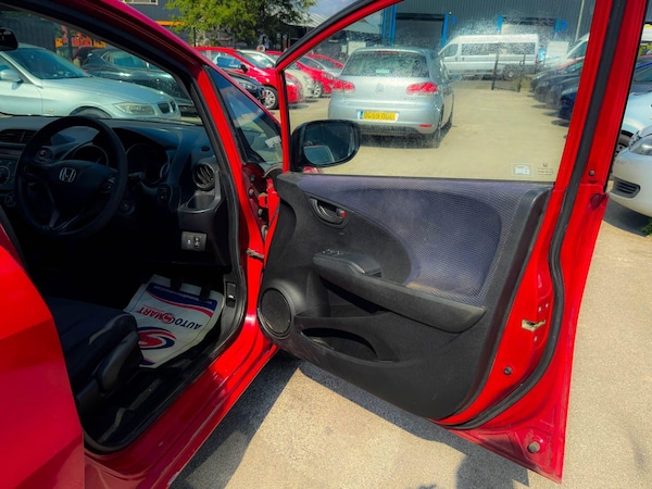 Used Honda Jazz 2011 for sale - 75110397: Photo 25