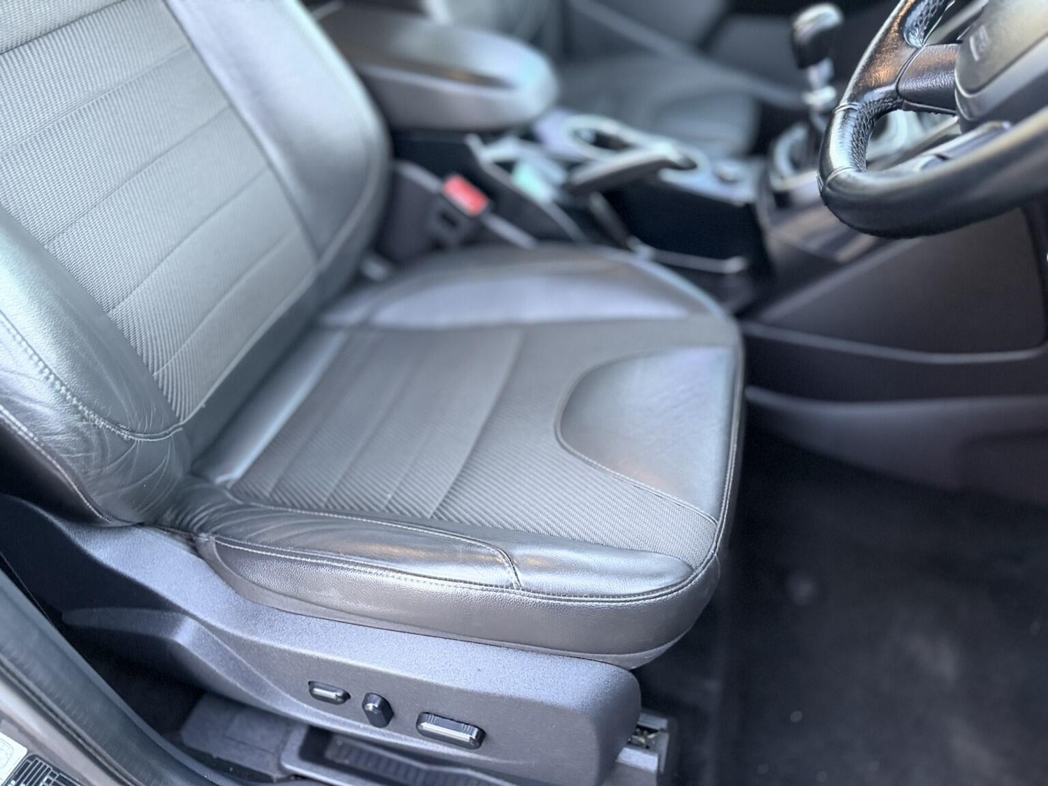 Used Ford Kuga 2015 for sale - 76633485: Photo 46