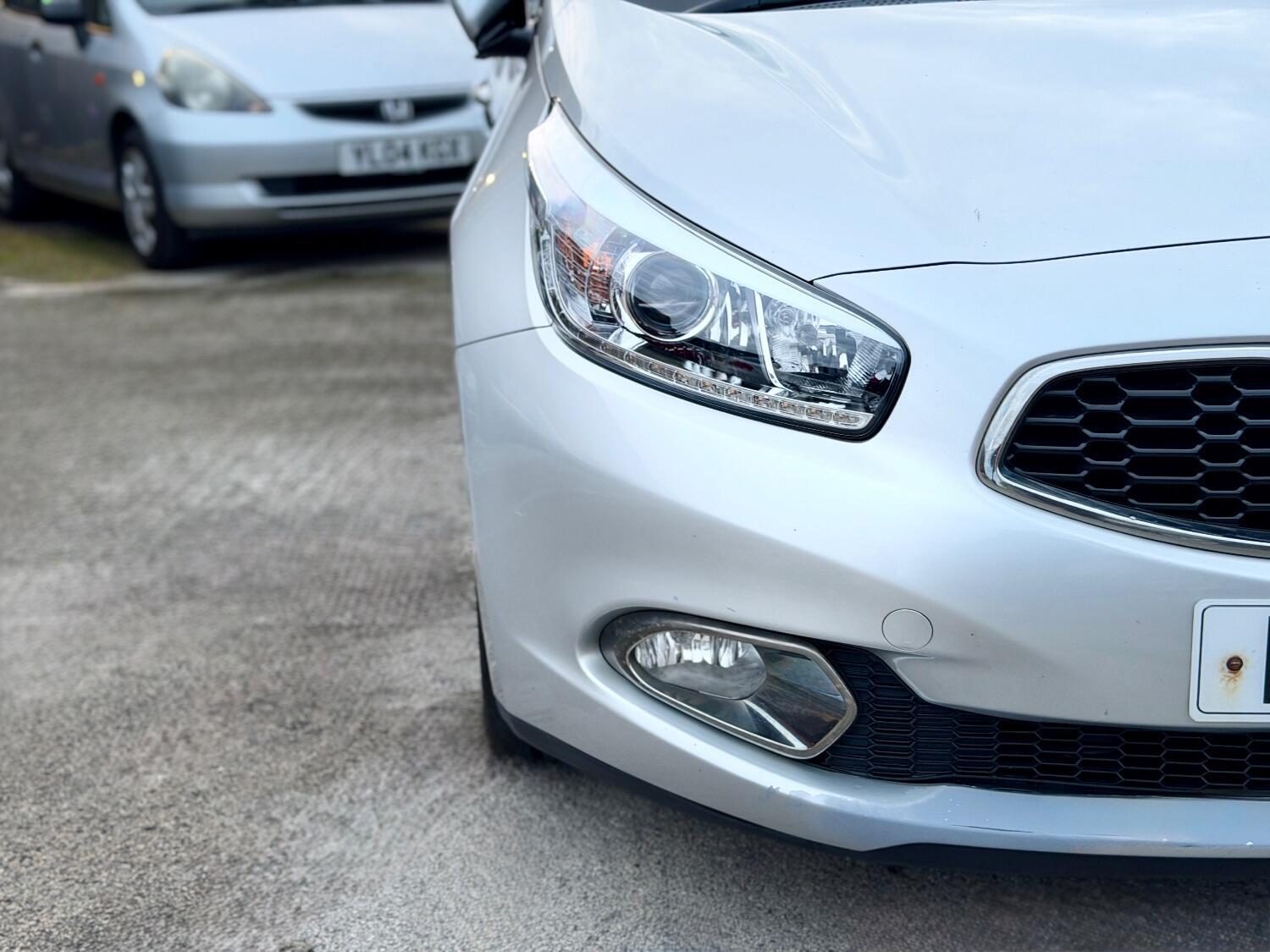 Used Kia Ceed 2013 for sale - 76349156: Photo 6