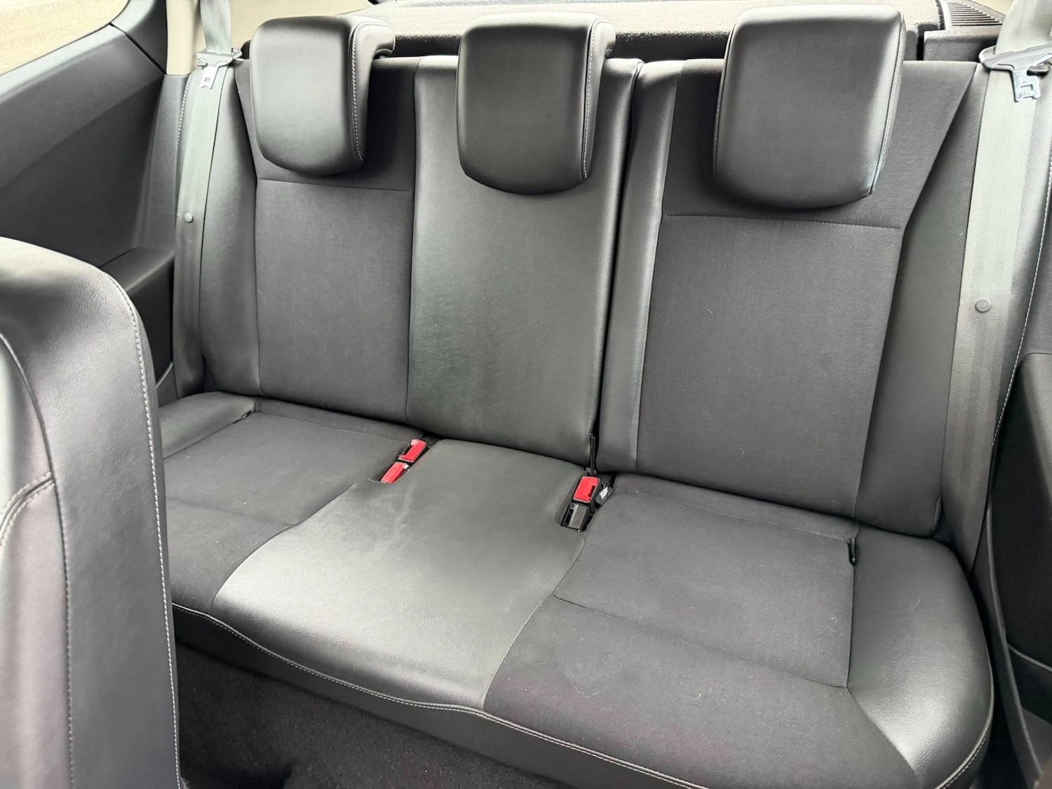 Used Renault Clio 2012 for sale - 76941901: Photo 12