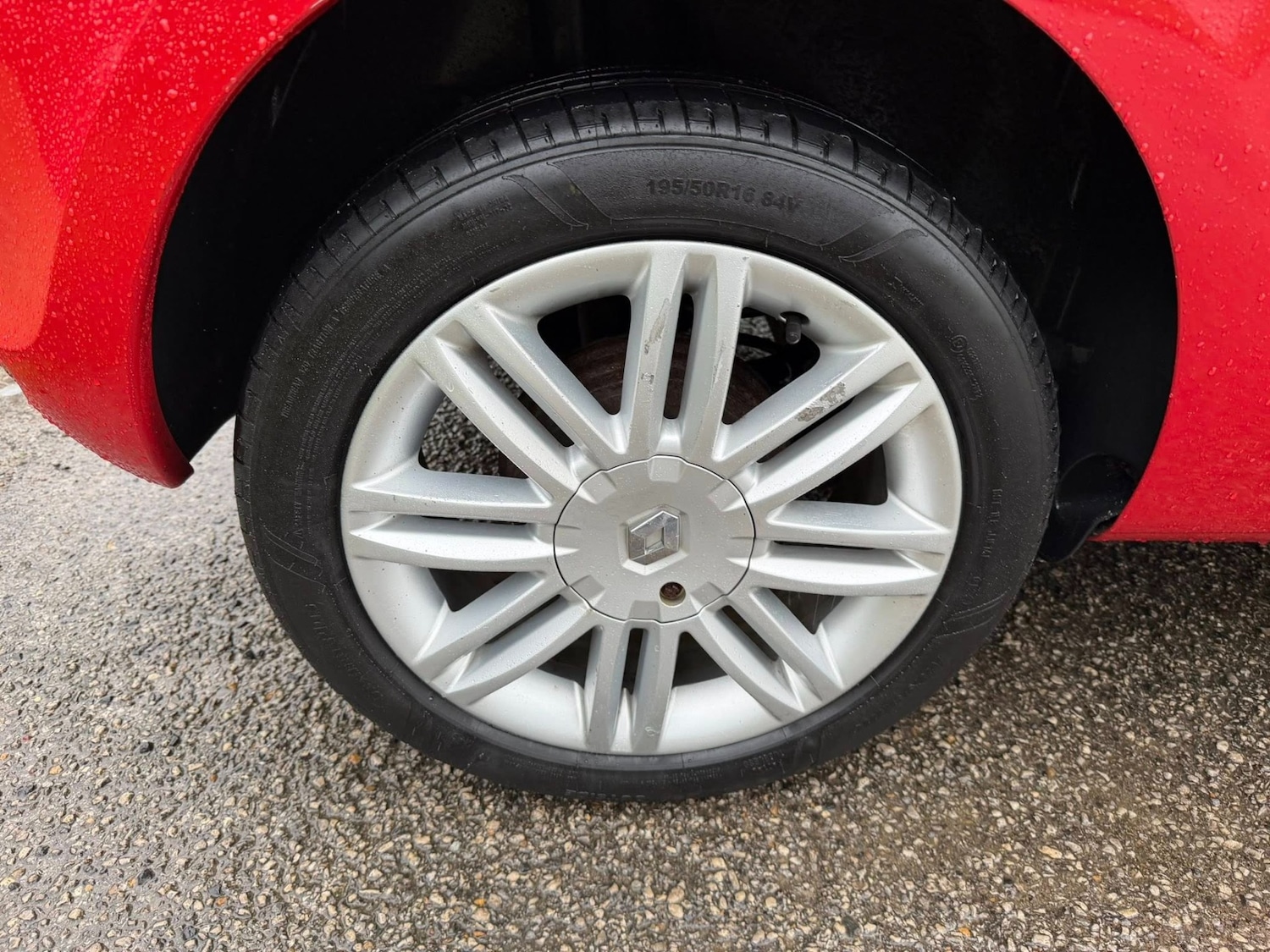 Used Renault Clio 2012 for sale - 76941901: Photo 16