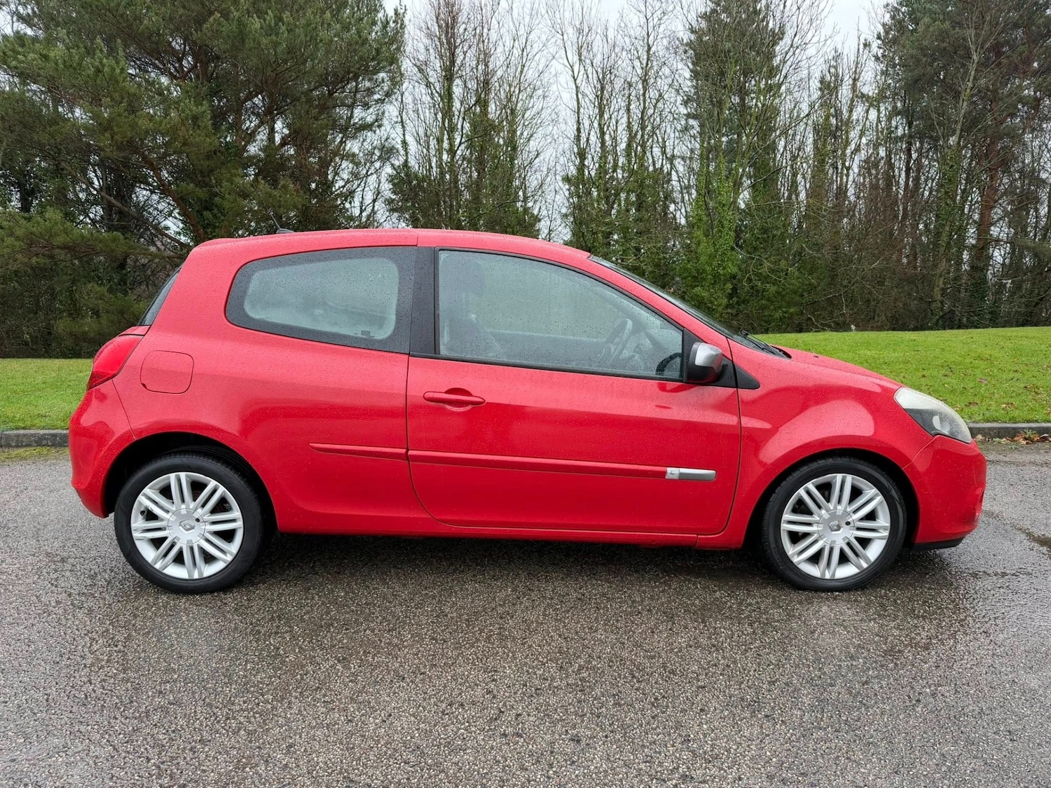 Used Renault Clio 2012 for sale - 76941901: Photo 6