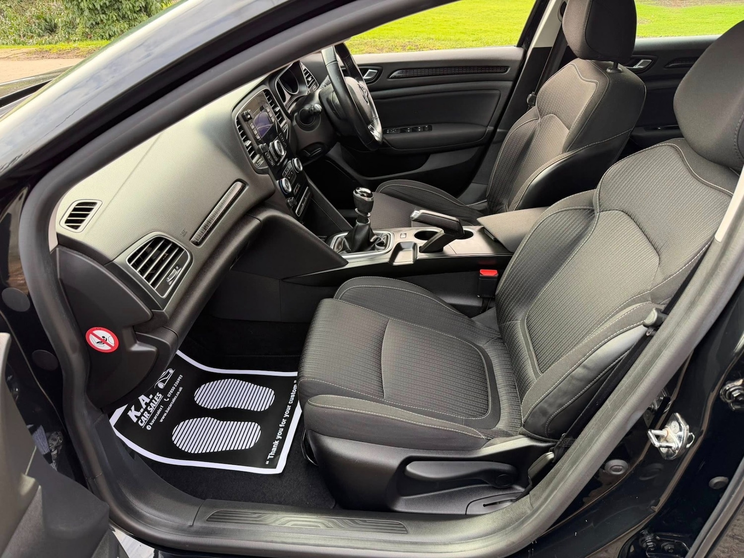 Used Renault Megane 2017 for sale - 77701956: Photo 11