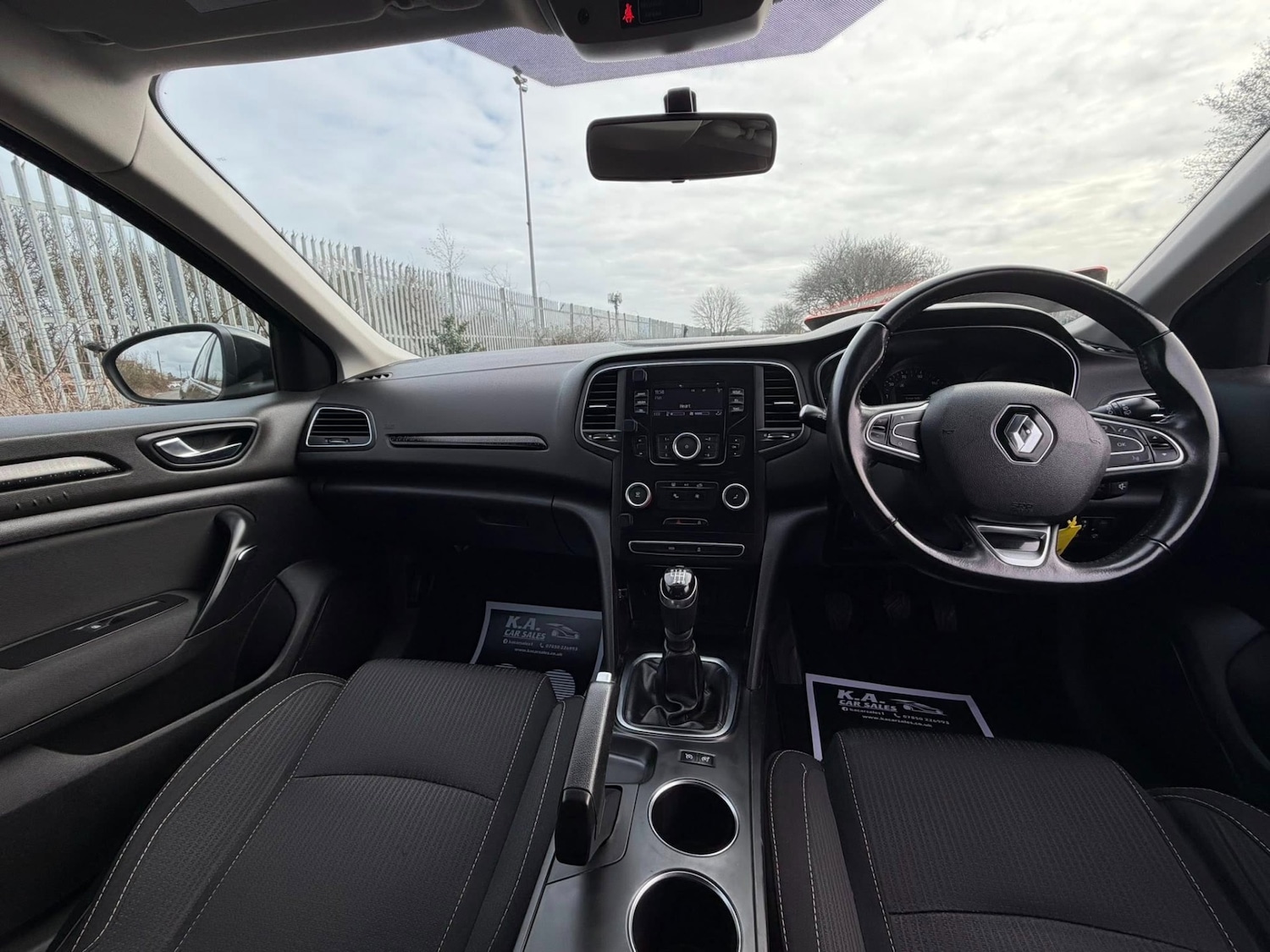 Used Renault Megane 2017 for sale - 77701956: Photo 13