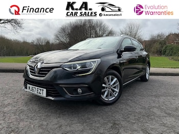 Used Renault Megane 2017 for sale - 77701956: Photo