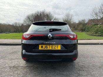 Used Renault Megane 2017 for sale - 77701956: Photo