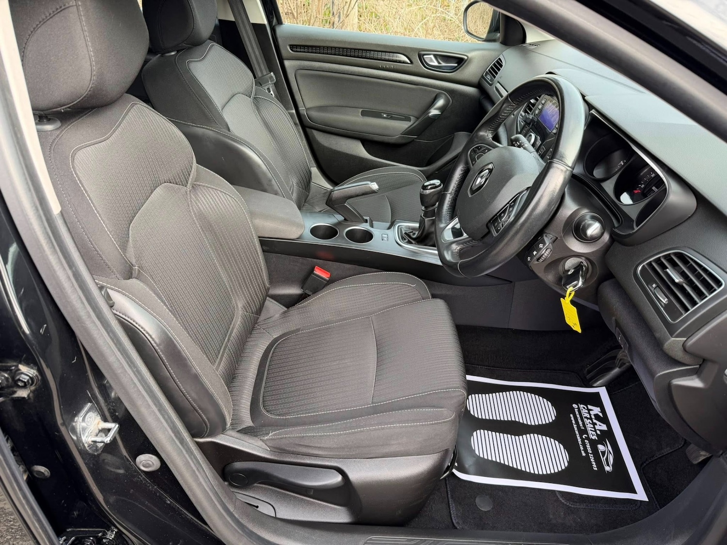 Used Renault Megane 2017 for sale - 77701956: Photo 9